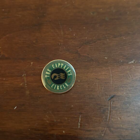 Princess Cruise Lines The Captain's Circle Captain Lapel Pin - Picture 1 of 3